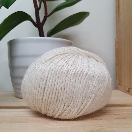 Muhu 8ply Baby Alpaca - Parchment